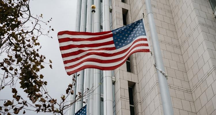 США 